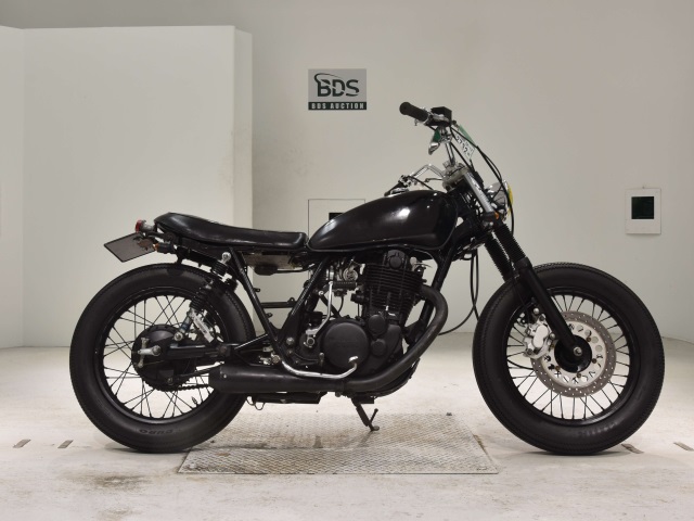 Yamaha SR400 2006