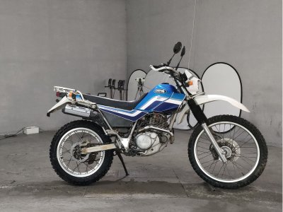 Yamaha SEROW XT225