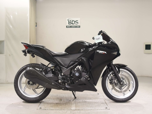 Honda CBR250RA 2011