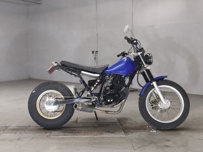 Yamaha TW225
