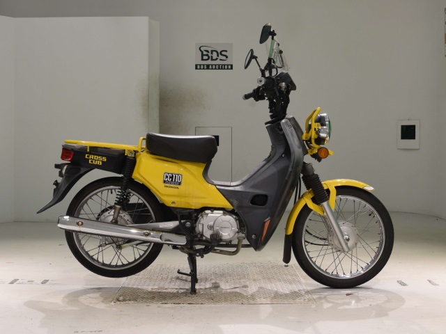 Honda CC110 CROSSCUB 2016