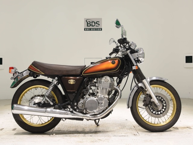 Yamaha SR400 2018
