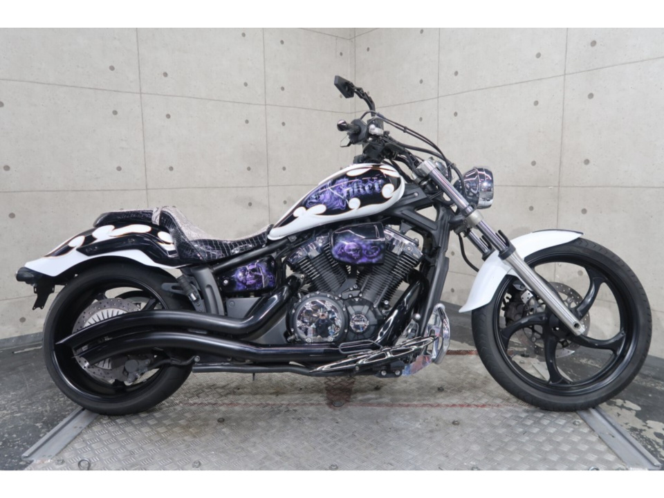 Yamaha MIDNIGHTSTAR XVS1300 2013