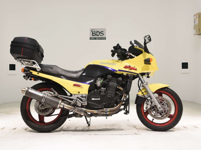 Kawasaki GPZ900R 1993