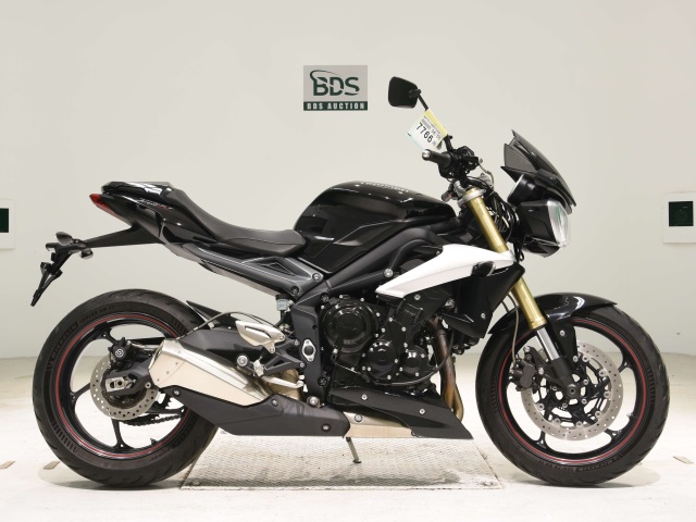 Triumph STREET TRIPLE85 2017