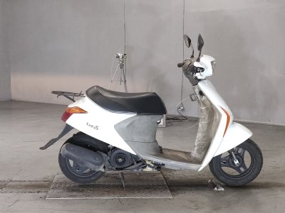 Suzuki LETS5