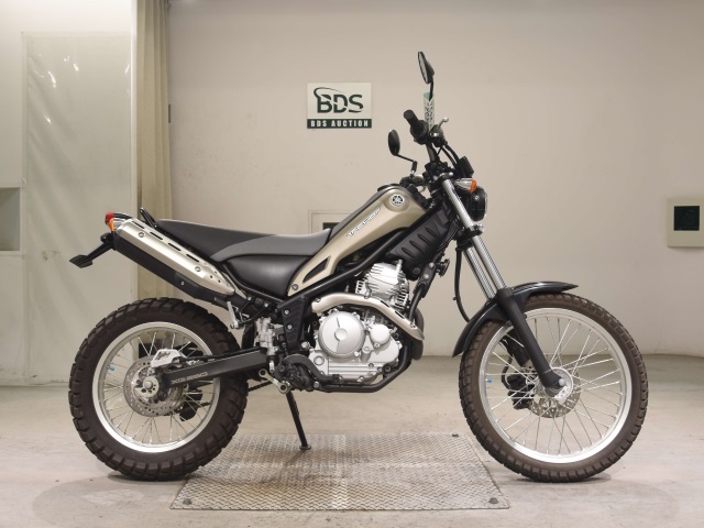 Yamaha TRICKER 2018