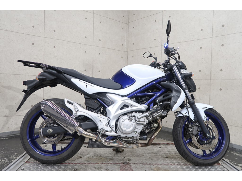 Suzuki GLADIUS SFV400A 2011