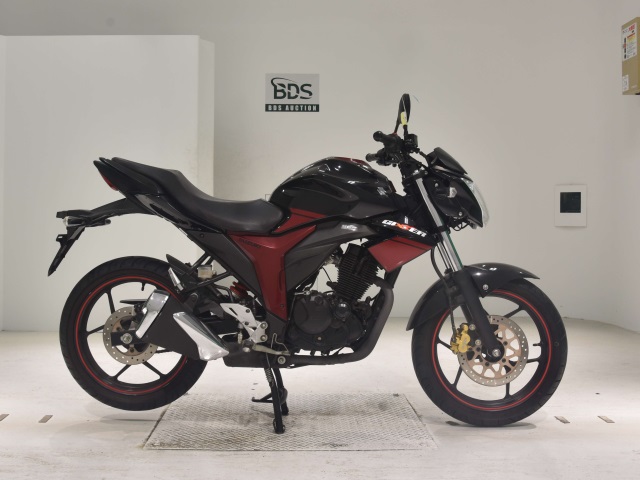 Suzuki GIXXER150