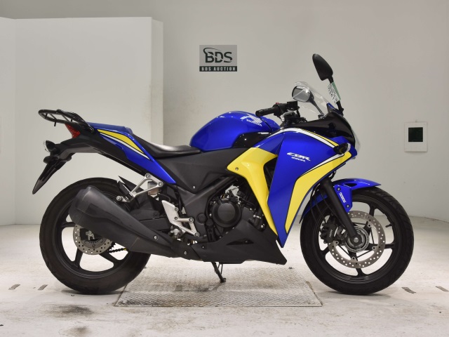 Honda CBR250RA 2013