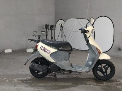 Suzuki LETS4