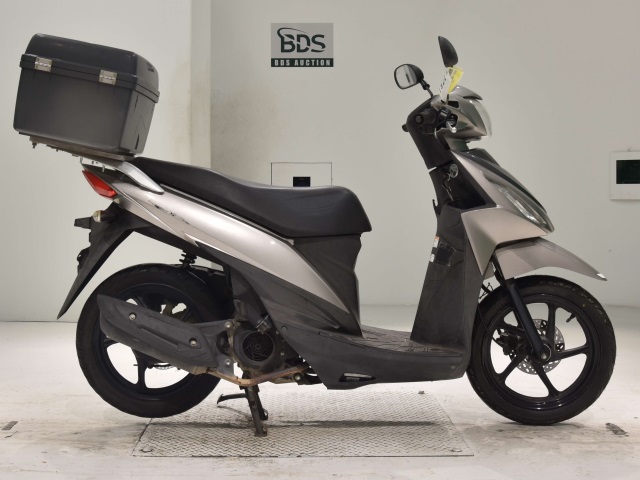Suzuki ADDRESS V110