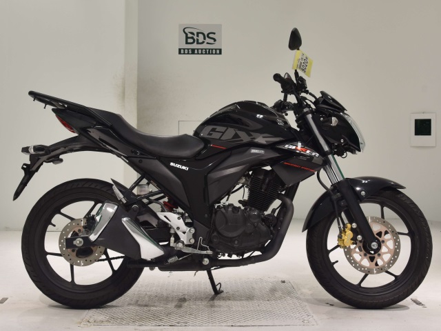 Suzuki GIXXER150