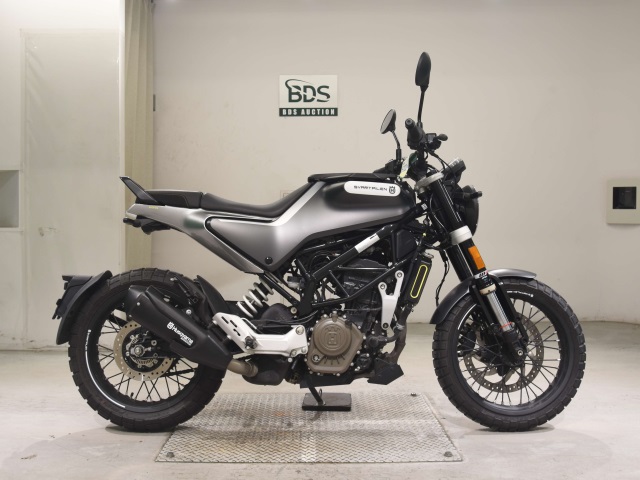 Husqvarna SVARTPILEN 125 2021