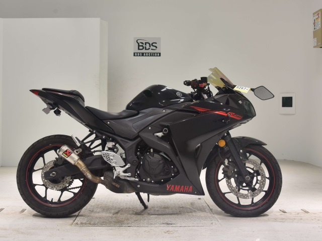 Yamaha YZF-R25 2015