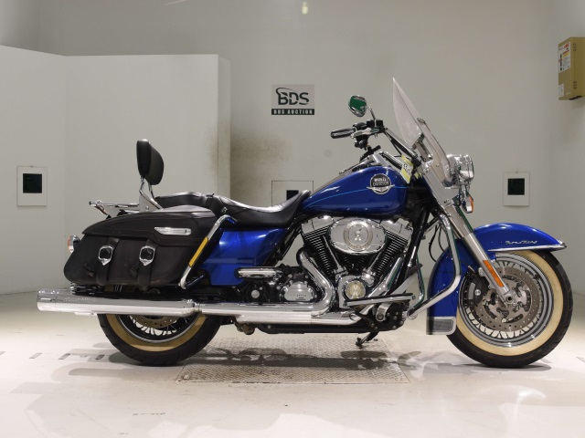 HD ROAD KING FLHRC1580 2010
