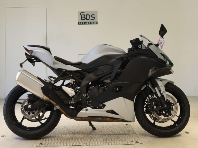 Kawasaki ZX-4R SE 2024