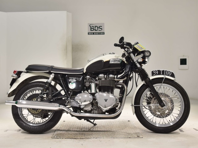 Triumph BONNEVILLE T100 2004