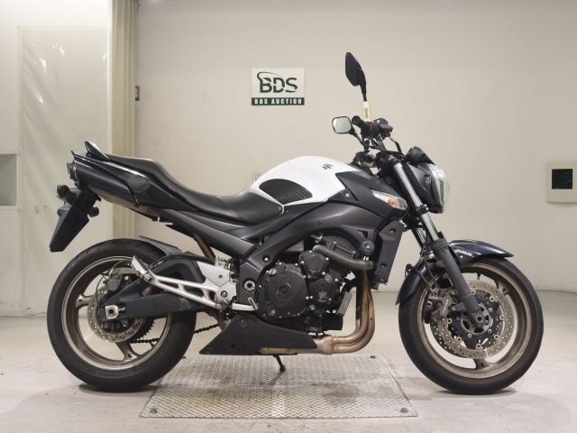 Suzuki GSR400A 2014