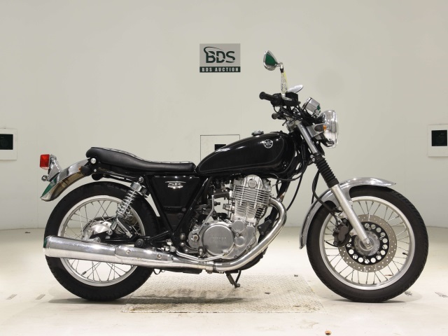 Yamaha SR400 2017