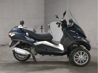 Piaggio MP3 250FL