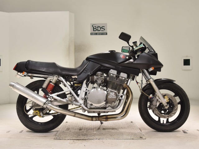 Suzuki GSX1100S KATANA 1982