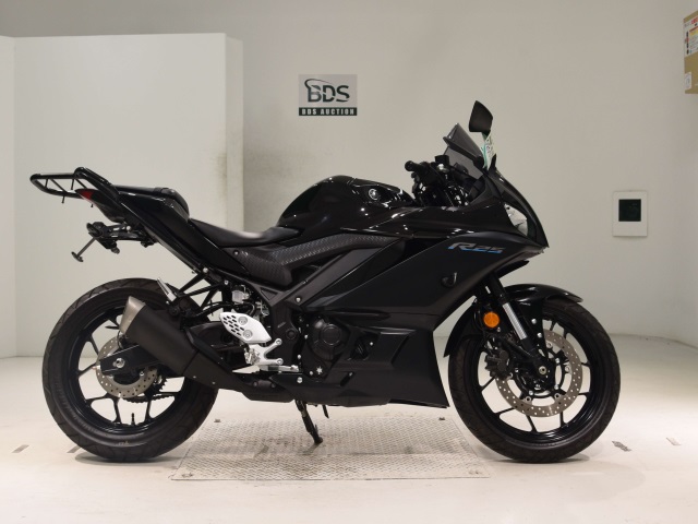 Yamaha YZF-R25 2022