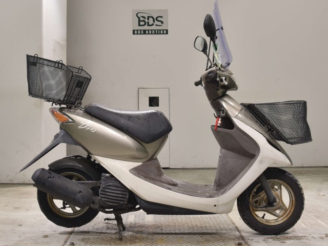 Honda DIO-5 2004