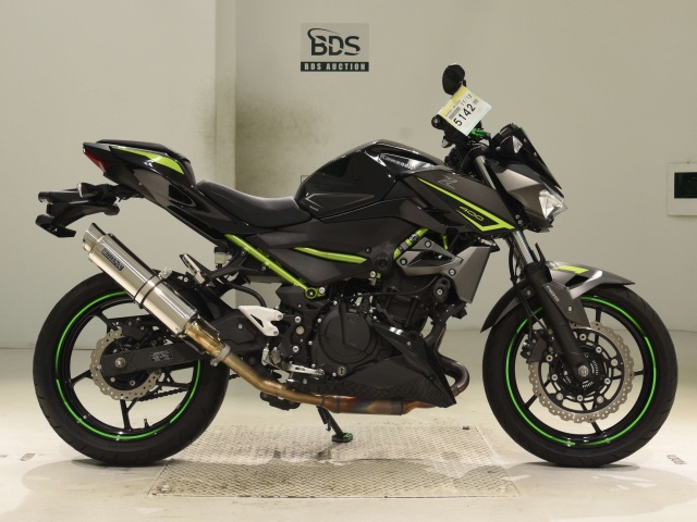 Kawasaki Z400 2022