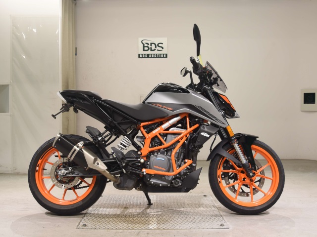 KTM 390 DUKE 2023