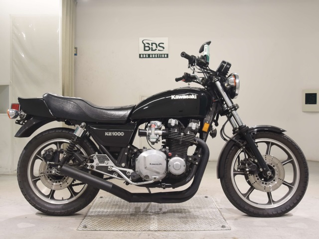 Kawasaki Z1000J 2023