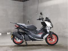 Aprilia SR GT200 2022