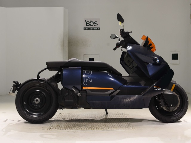 BMW CE04 2024