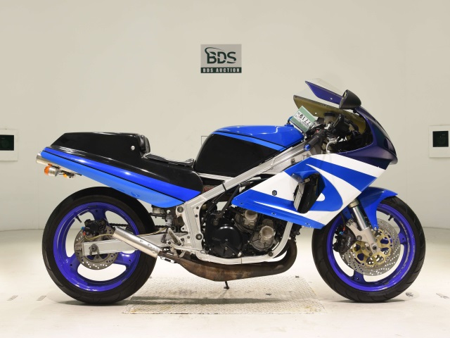 Suzuki RG400 GAMMA 1985