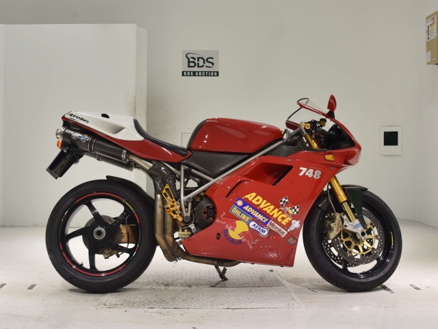 Ducati 748R 2001