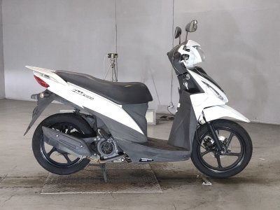 Suzuki ADDRESS V110