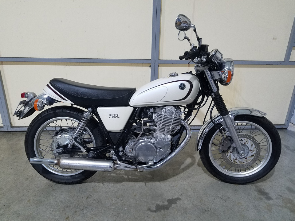 Yamaha SR400 2013