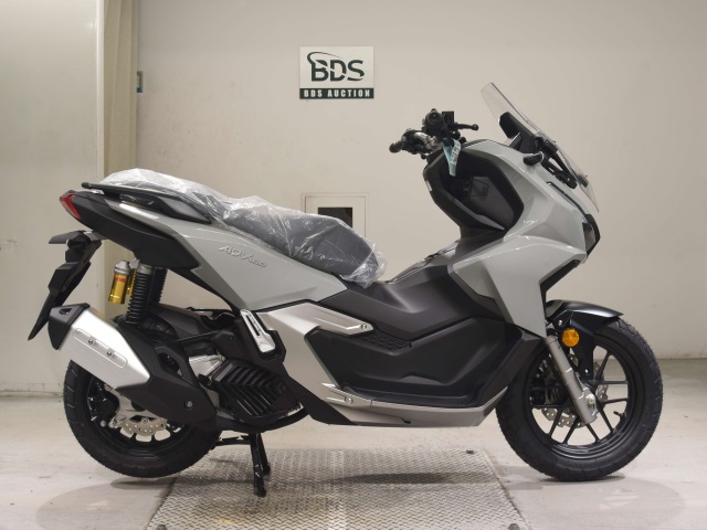 Honda ADV 160 2025