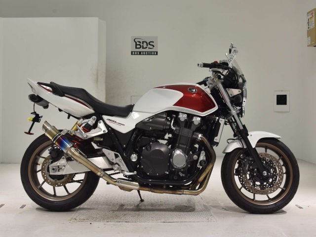 Honda CB1300SF 2015