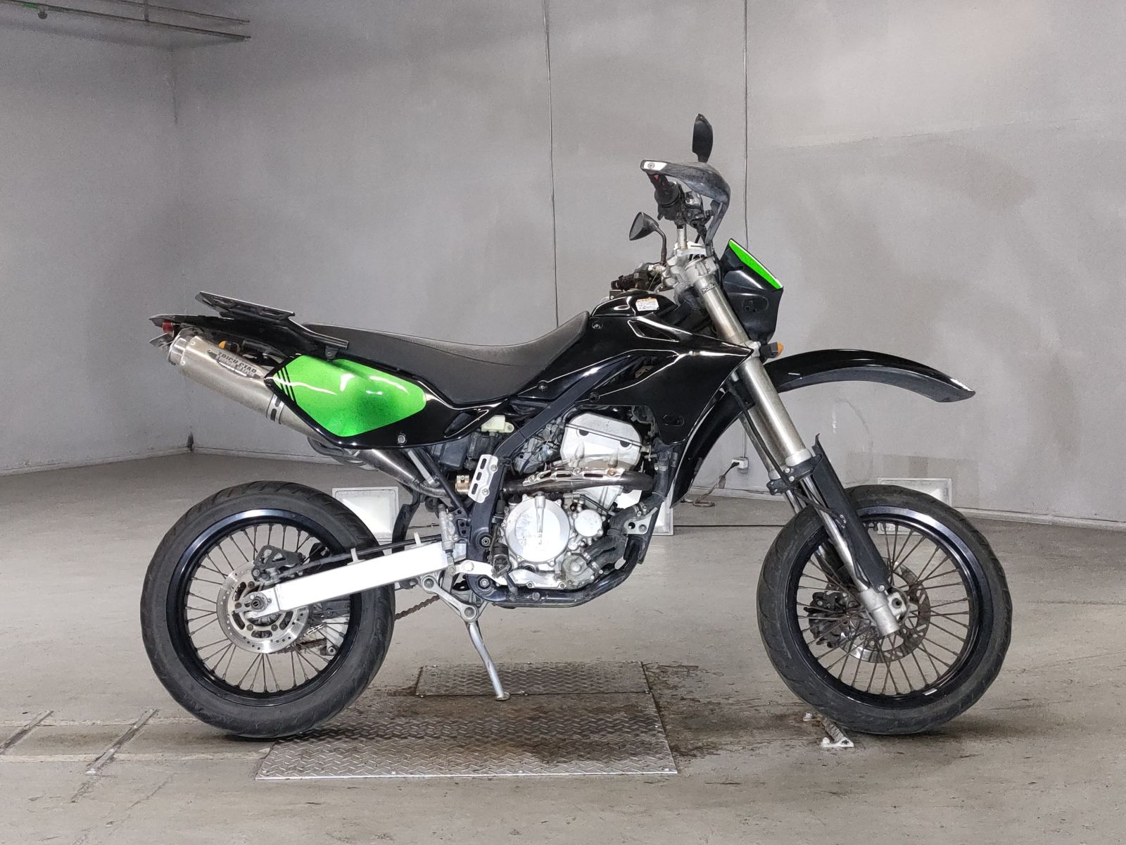Kawasaki D-TRACKER250 2003