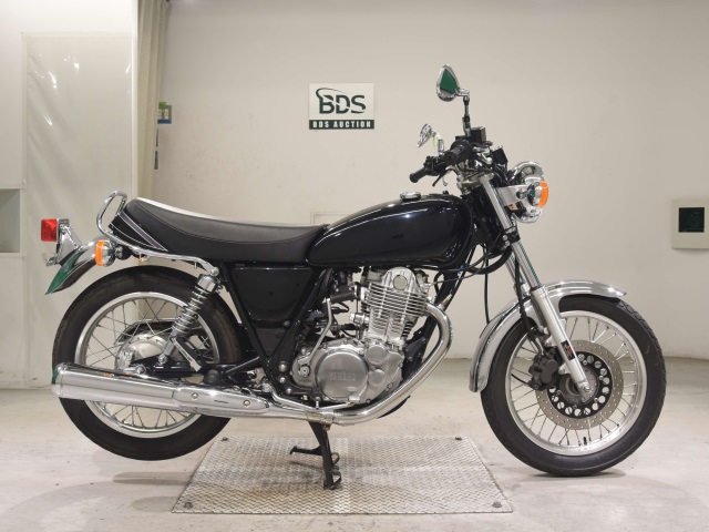 Yamaha SR400 2012