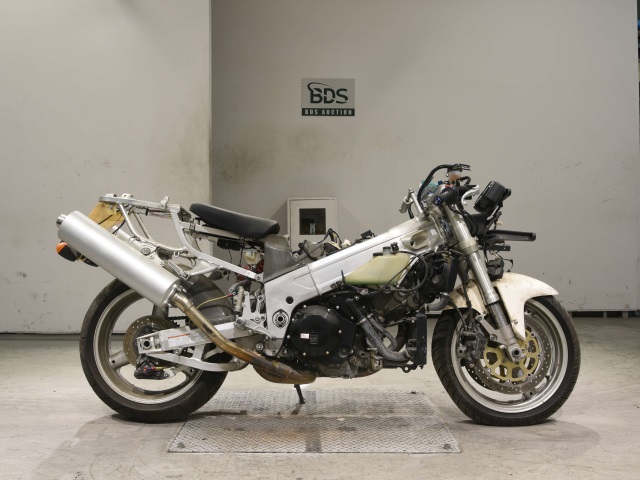 Suzuki TL1000R 2002