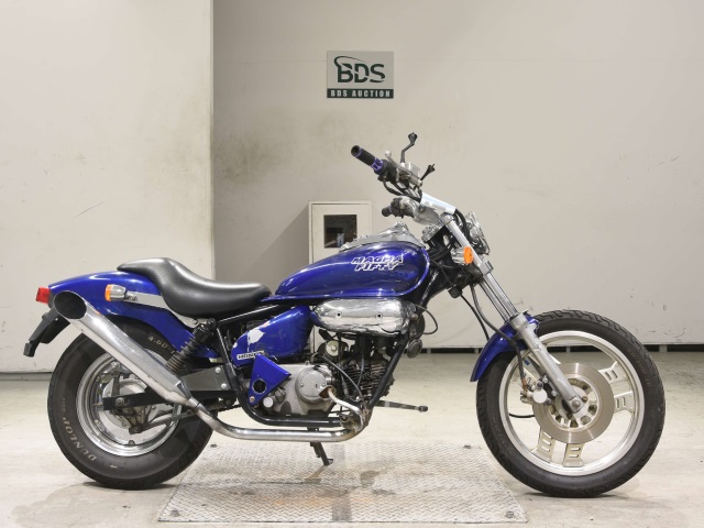 Honda MAGNA50 2004