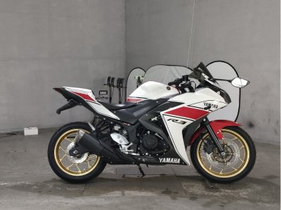 Yamaha YZF-R3 2015