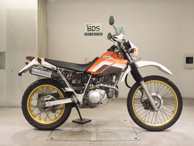 Yamaha SEROW XT225 2000