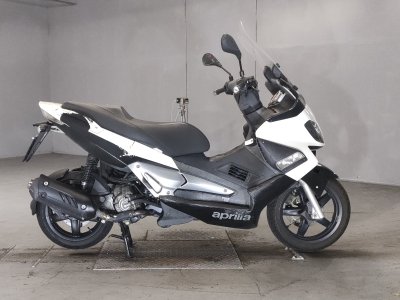 Aprilia SR MAX300 2014