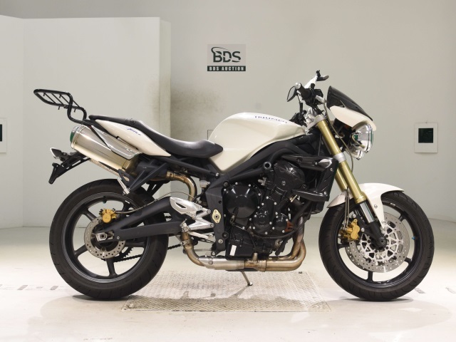 Triumph STREET TRIPLE 2008