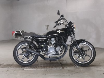 Kawasaki Z400J 2022