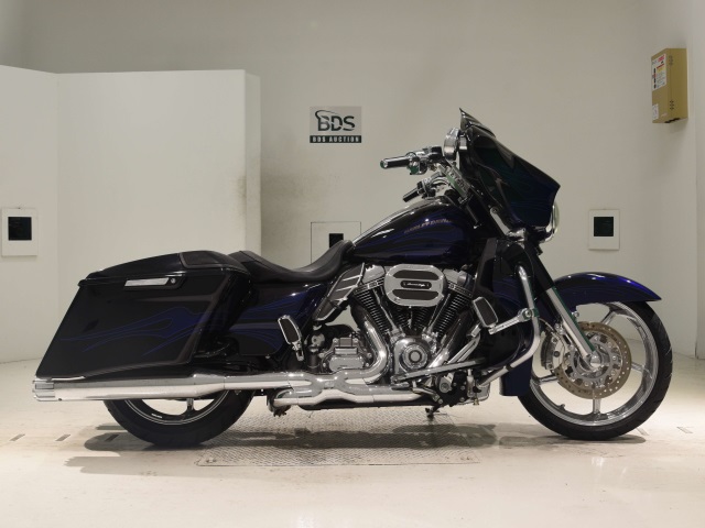 HD STREET GLIDE FLHXSE1800 2015