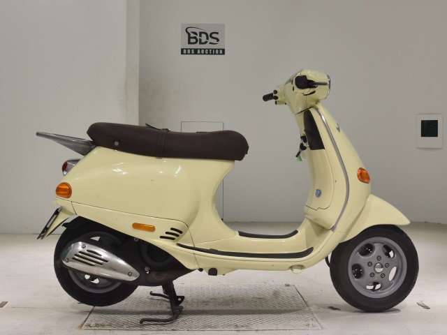 Vespa 125ET4